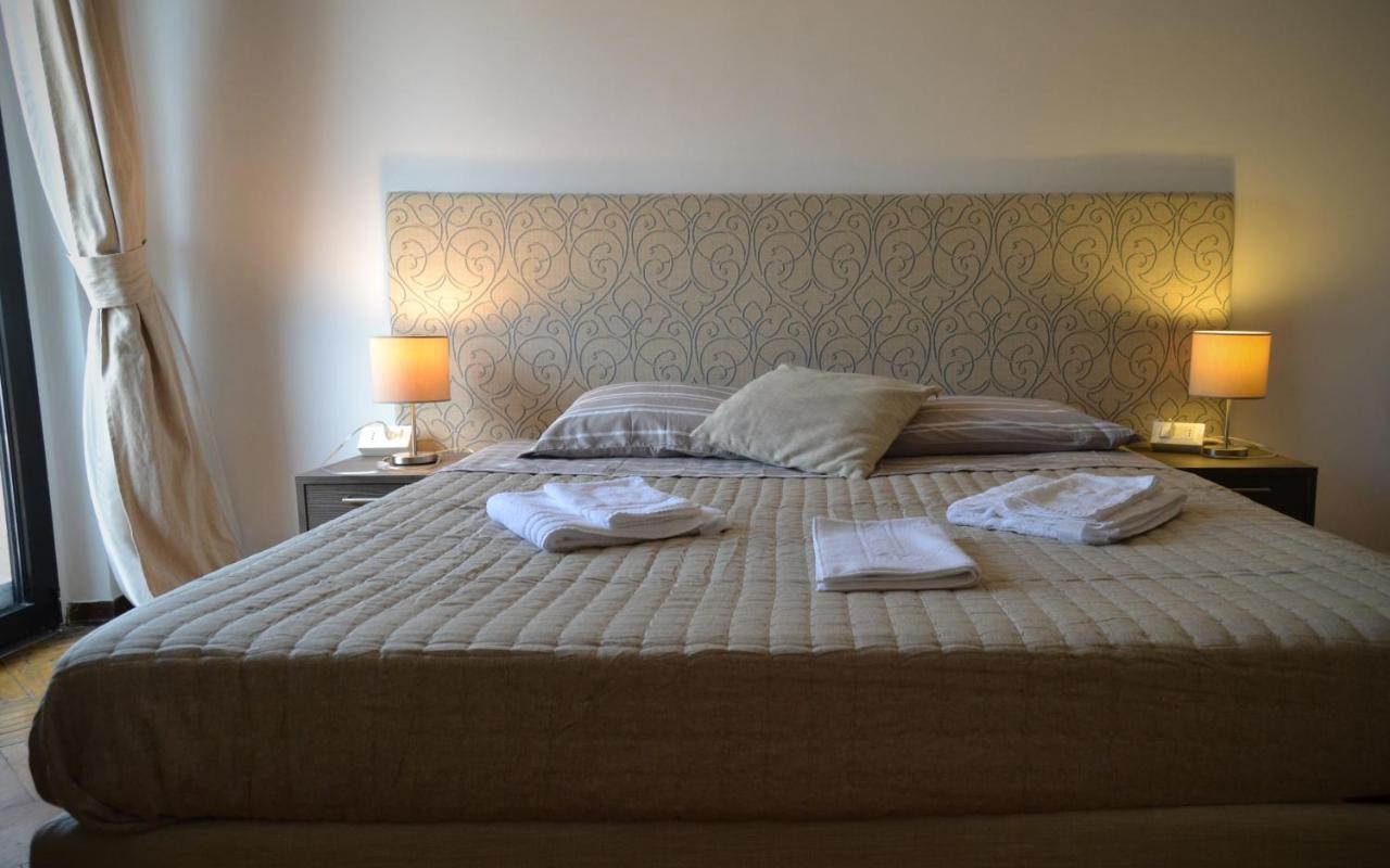 Gabrielli Rooms Et Apartments Sant Antonio Alloggio 4 M0230914084 Verona Buitenkant foto